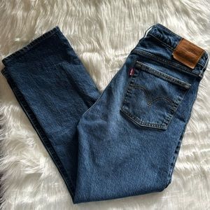 Levi’s Wedgie Straight Jeans - size 28
